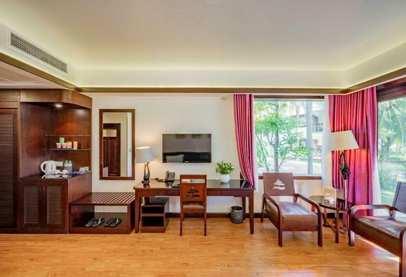 اتاق لوکس با چشمانداز باغ, Carmelina Beach Resort Ho Tram