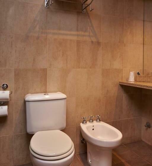 غرفة قياسية, Altos De Guemes