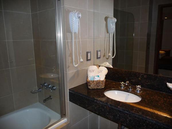 غرفة كلاسيكية, Altos De Guemes