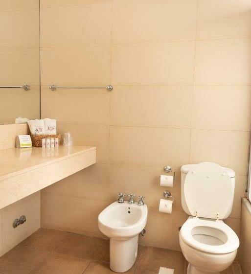 غرفة كلاسيكية, Altos De Guemes