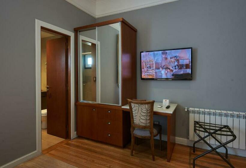 غرفة كلاسيكية ثلاثية, Altos De Guemes