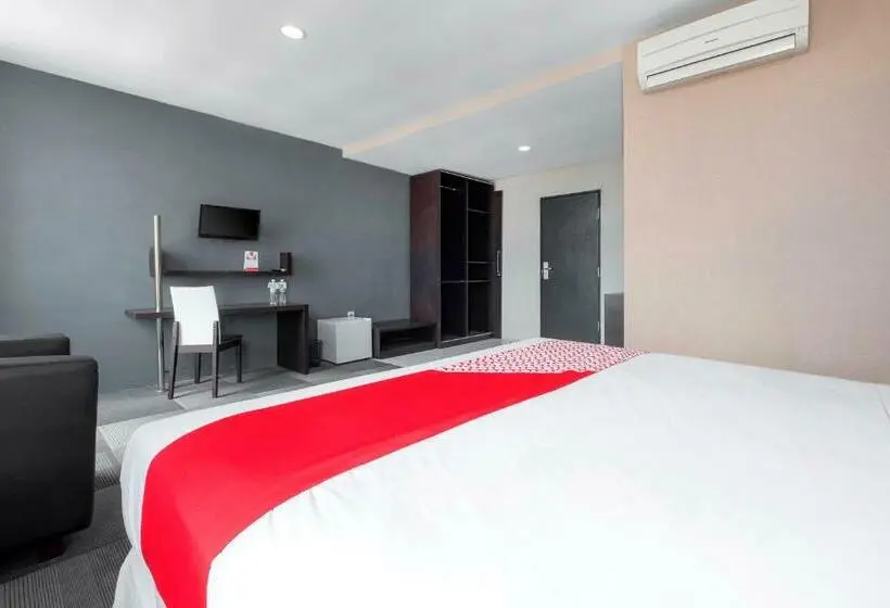 デラックスルーム, Capital O 472 Hotel Asyra