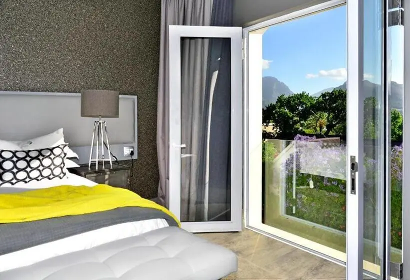 Deluxe Room Mountain View, Franschhoek Boutique Hotel Lion Roars Hotels & Lodges