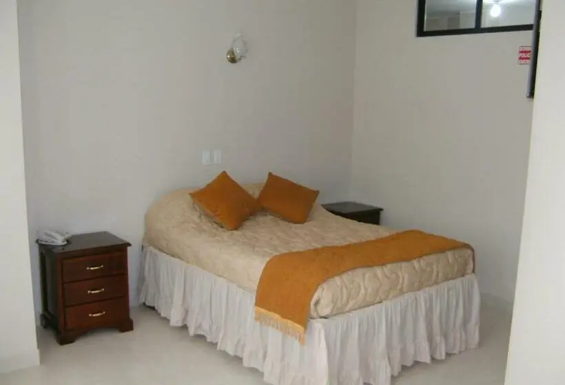 اتاق استاندارد یک نفره, Hostal Fevilamir