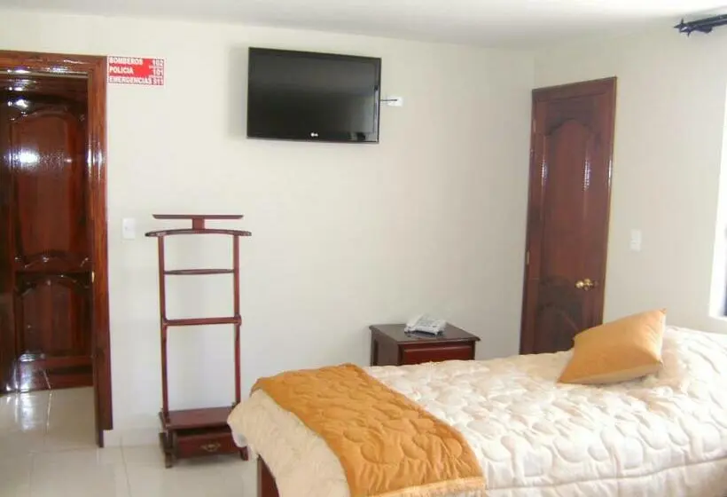اتاق استاندارد یک نفره, Hostal Fevilamir