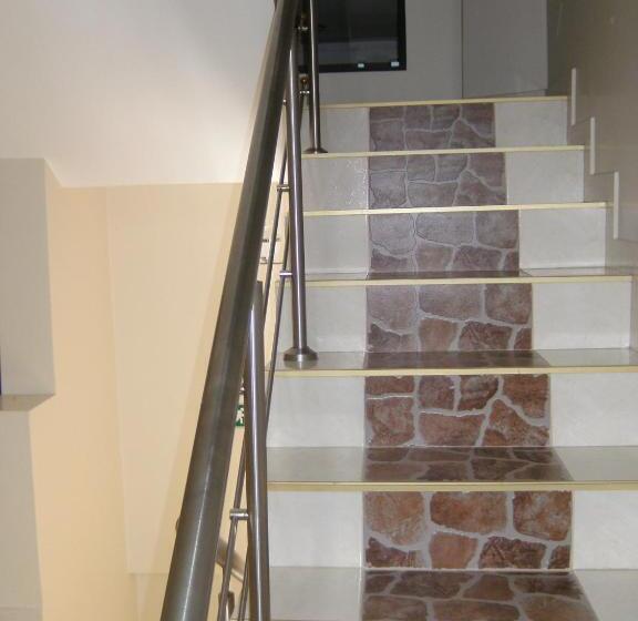 اتاق استاندارد سه نفره, Hostal Fevilamir