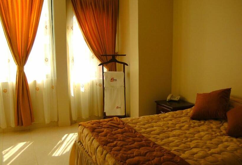 스위트, Hostal Fevilamir