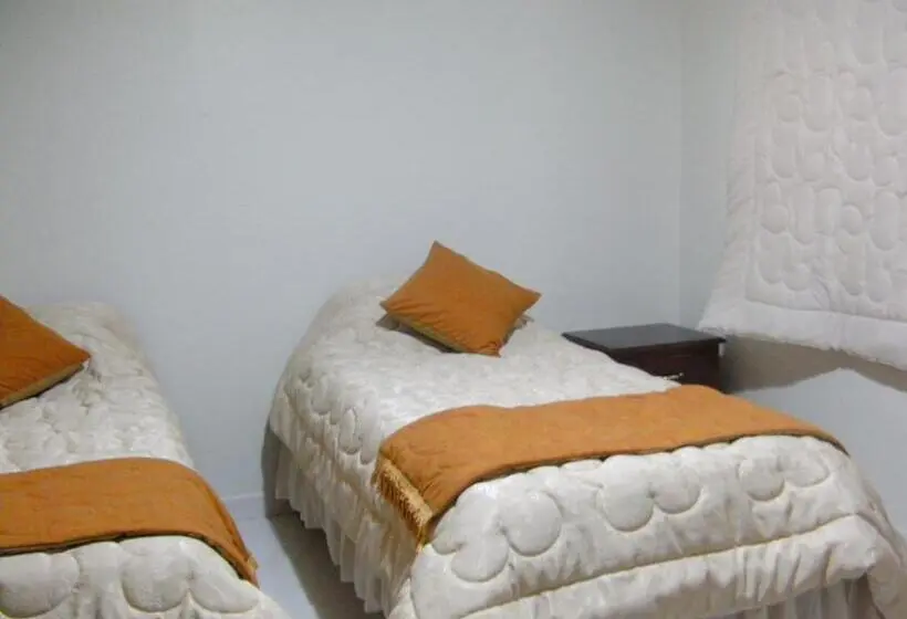 اتاق خانوادگی, Hostal Fevilamir