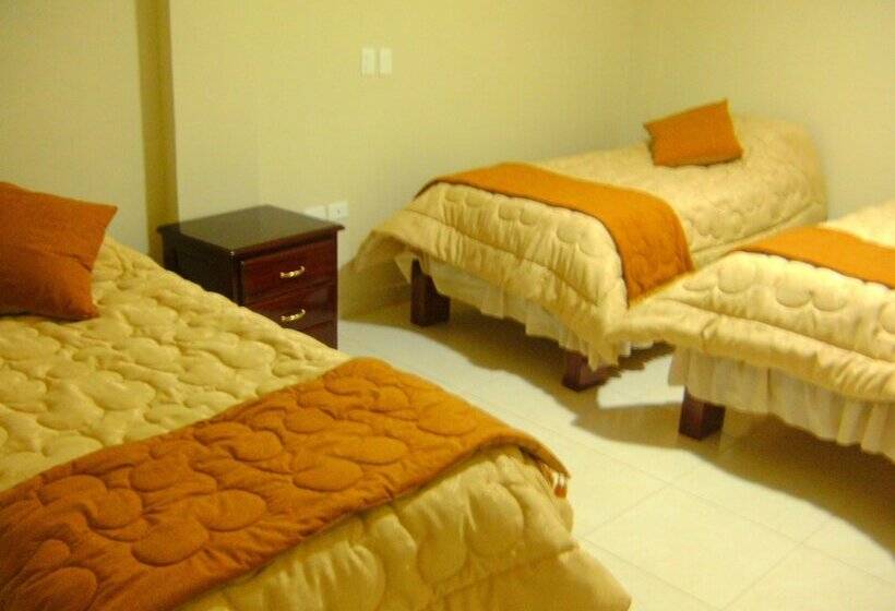 Standaard Driepersoonskamer, Hostal Fevilamir