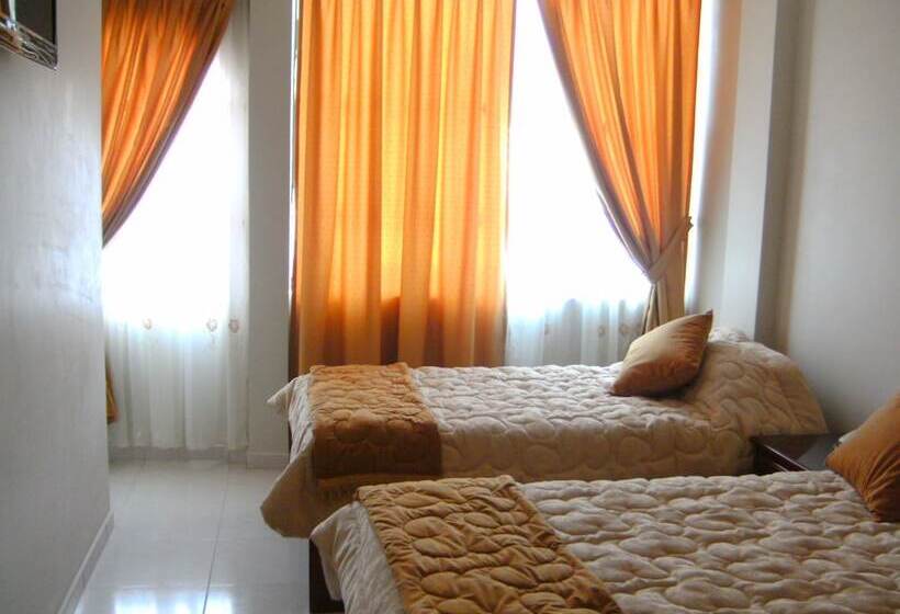 اتاق استاندارد سه نفره, Hostal Fevilamir