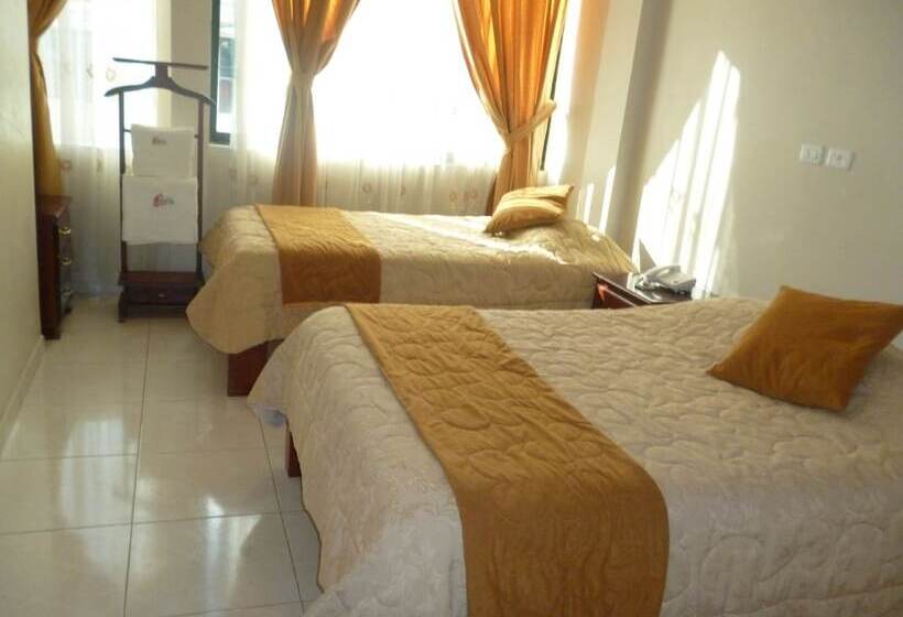 Standaard Driepersoonskamer, Hostal Fevilamir