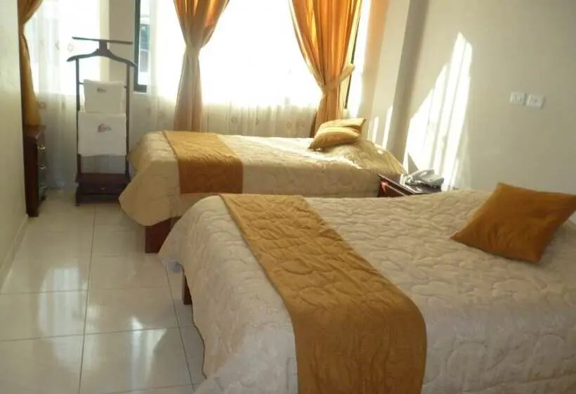 اتاق استاندارد سه نفره, Hostal Fevilamir