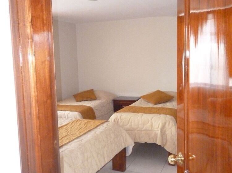 Standaard Vierpersoonskamer, Hostal Fevilamir