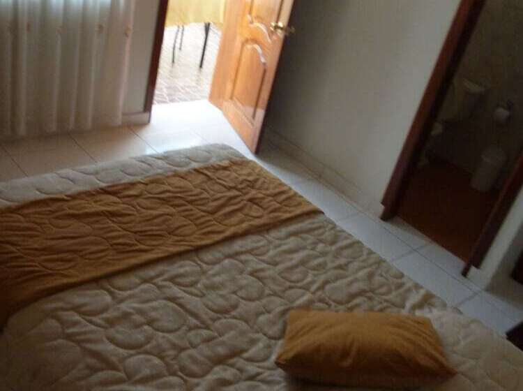 سوییت, Hostal Fevilamir