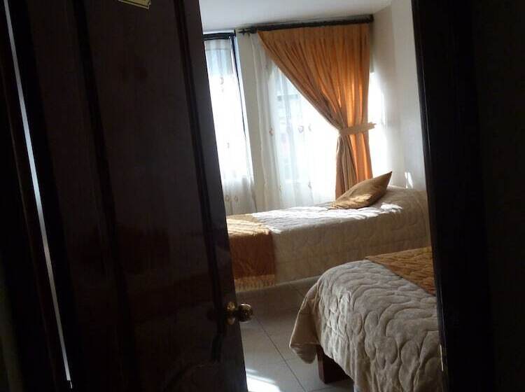 اتاق استاندارد سه نفره, Hostal Fevilamir