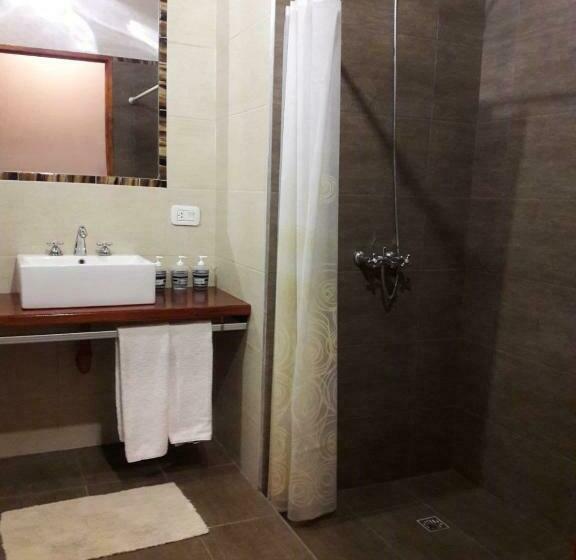 Номер Стандарт, Posada Cavieres Wine Farm