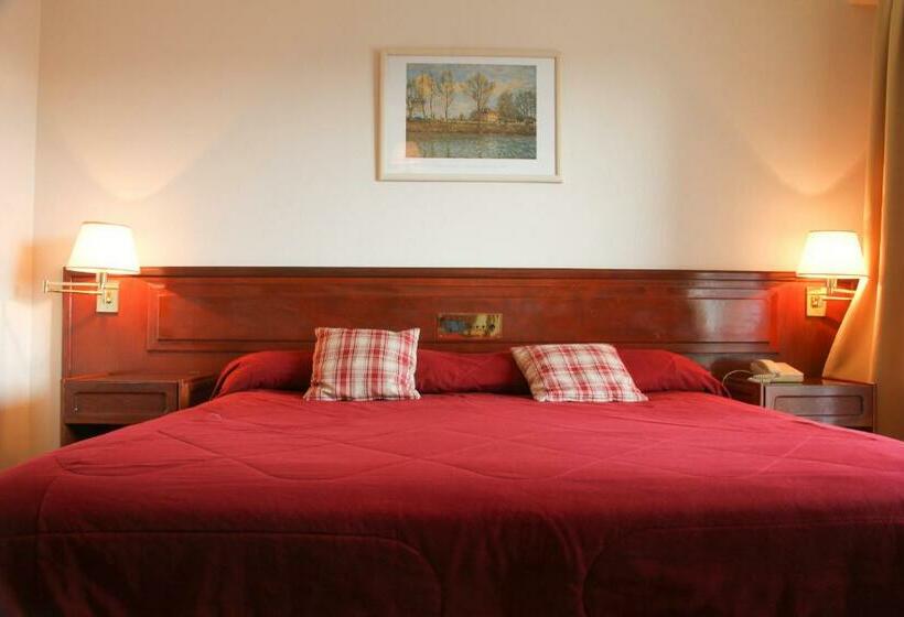 スタンダードルーム, Reviens