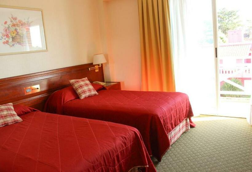 スタンダードルーム, Reviens