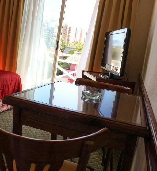 スタンダードルーム, Reviens