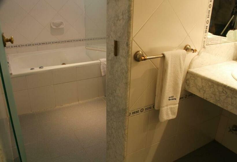 オーシャンビュージュニアスイート, Reviens