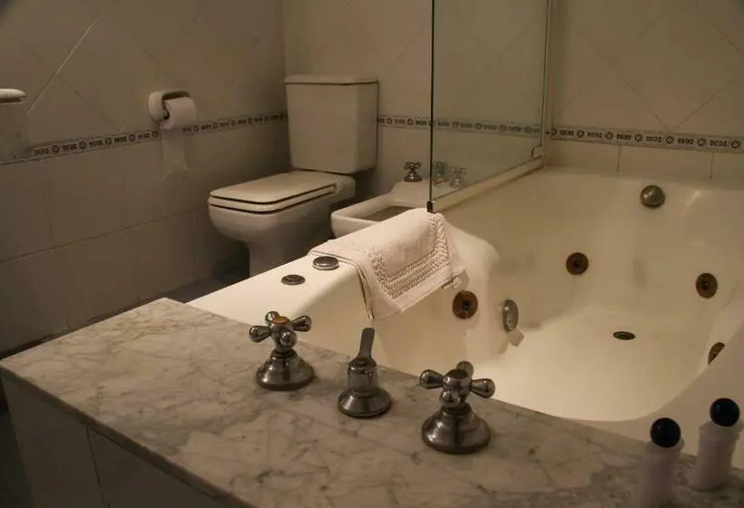 Duplex-sviitti, Reviens