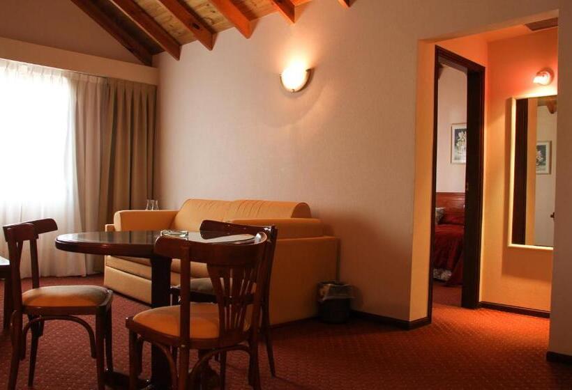 ジュニアスイート, Reviens