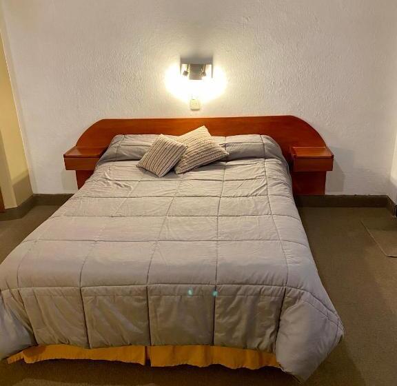 اتاق استاندارد, Samay Huasi