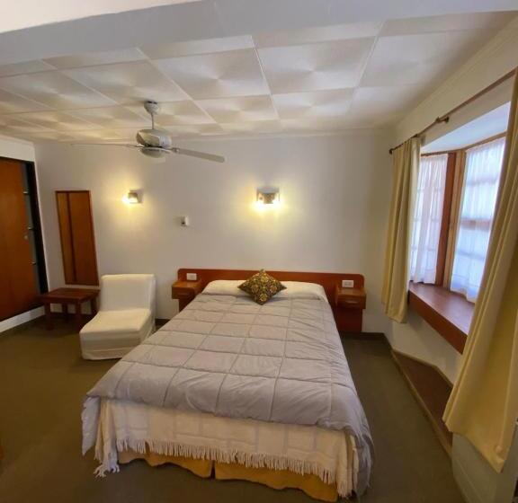 اتاق سوپریور با وان آب گرم, Samay Huasi