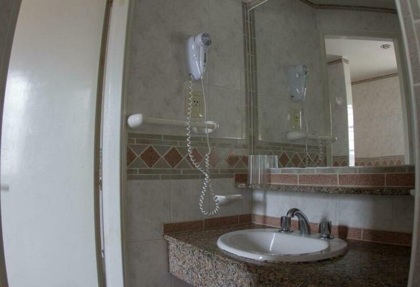 חדר סטנדרט יחיד, Teomar