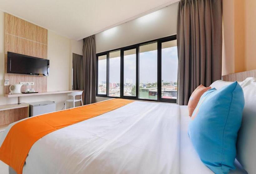 デラックスルーム, Sans Hotel Green Bekasi By Reddoorz