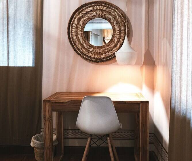 غرفة قياسية فردية, Tiki Limbo