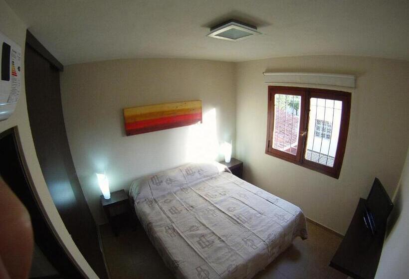 اتاق استاندارد یک نفره, Urbana