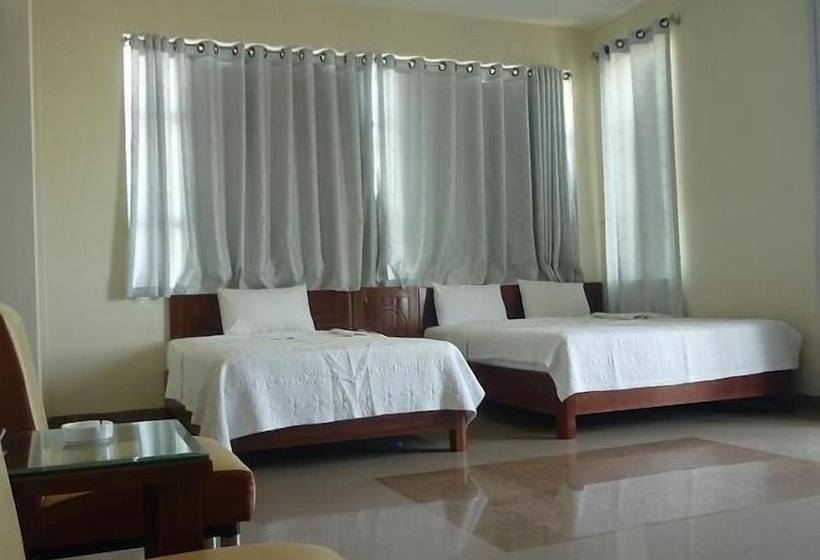 اتاق استاندارد سه نفره, Waikiki