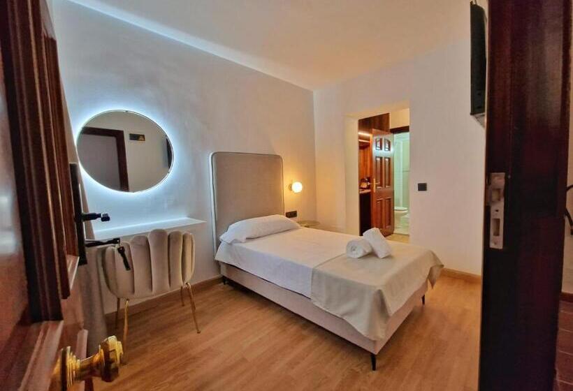 اتاق استاندارد یک نفره, Hostal Hs Cehegin