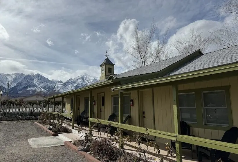 Standard-huone, Eastern Sierra Motor Lodge
