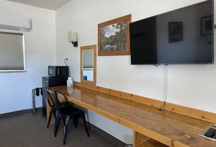 Standard-huone, Eastern Sierra Motor Lodge