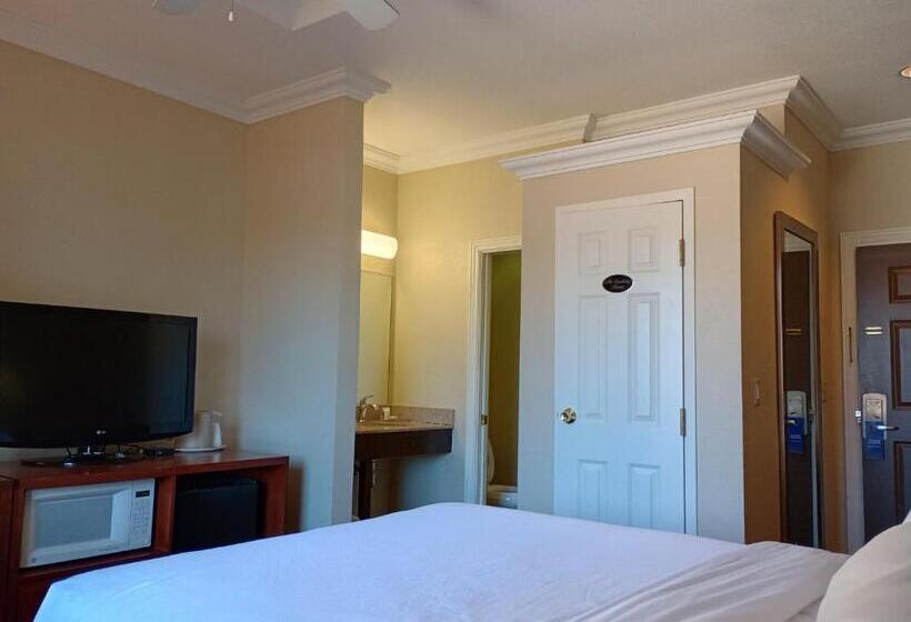 Номер Стандарт, Samir Stay At Nw Expressway