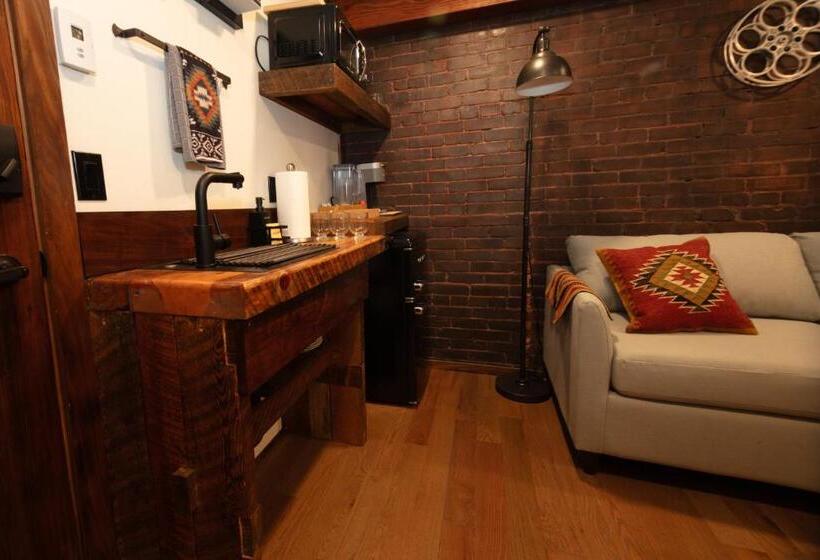 Номер Superior Кровать Кинг, The Frenchman Suites