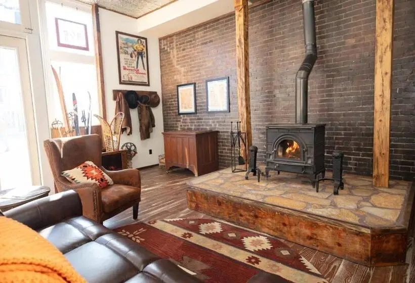 Sviitti Parveke, The Frenchman Suites