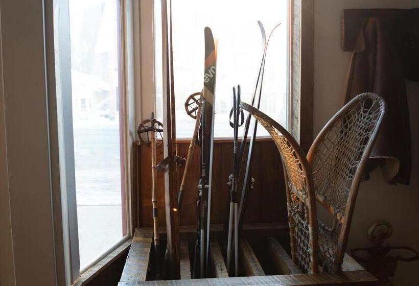 Люкс с Балконом, The Frenchman Suites