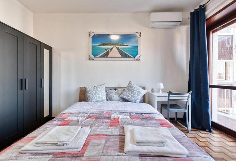 Standard-huone Parveke, Easy Downtown Inn