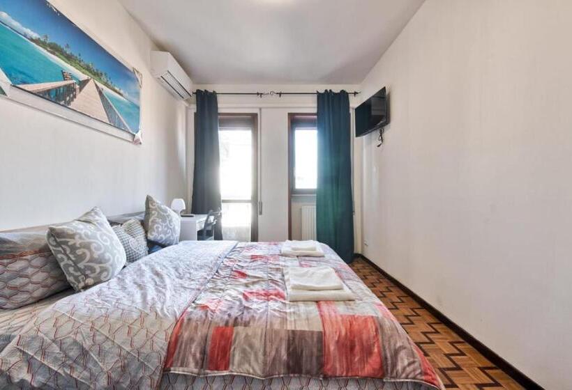 Standard-huone Parveke, Easy Downtown Inn