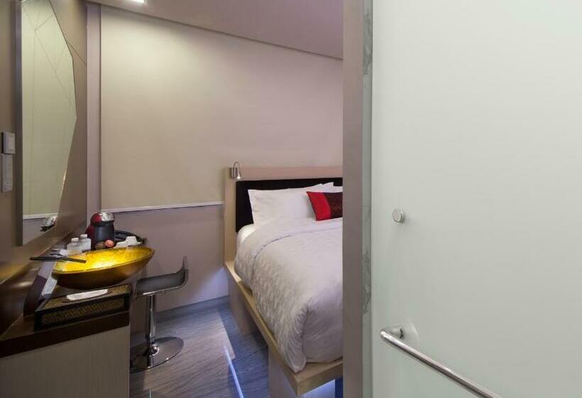 اتاق لوکس, Clover 7