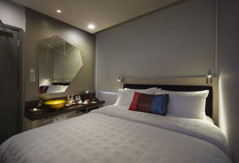 اتاق لوکس, Clover 7