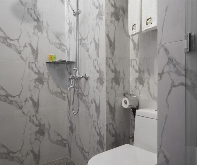 اتاق لوکس, Clover 7