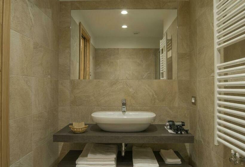 غرفة قياسية, Garni Caminetto