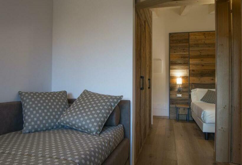 غرفة قياسية ثلاثية, Garni Caminetto