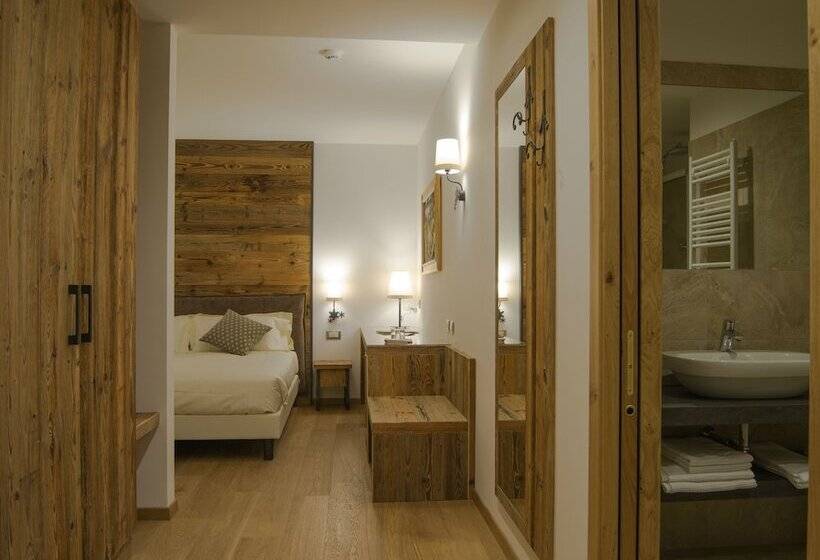 غرفة قياسية رباعية, Garni Caminetto