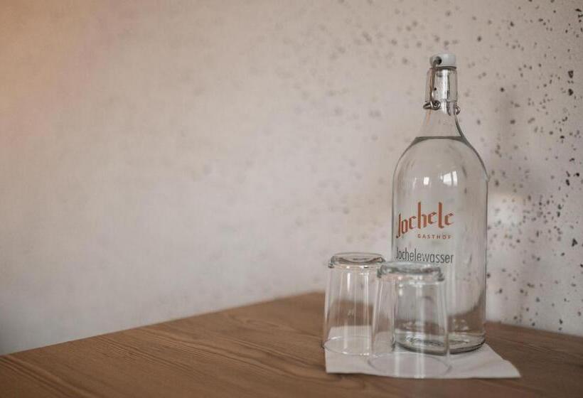 חדר משפחתי, Gasthof Jochele