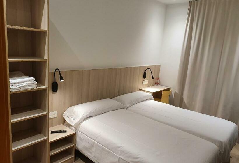 اتاق استاندارد, Hostal Bestprice Barcelona Stadium